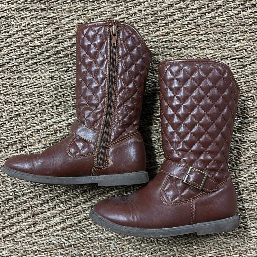 GUC Carter’s Girls Sz 12 Quilted Brown Boot